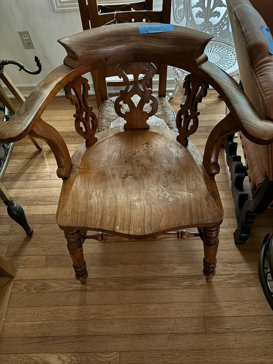 Great American Antique Mall Fall Parking Lot Sale starts on 11/9/2024