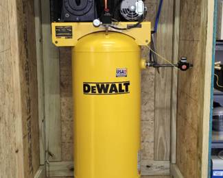 Dewalt Model DXCNV5076055 - 60Gallon Air Compressor W/ Wooden Crate