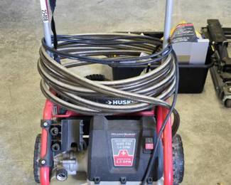 Husky Hydo Surge 1600 PSI 1.4 GPM Power Washer