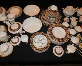 RARE VILLEROY & BOCK "INTAGLIA" FINE CHINA