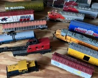 house pics HO trains