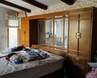 house pic king bed & headboard