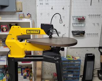 DeWalt scroll saw