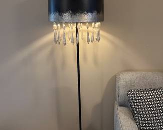 Floor lamp