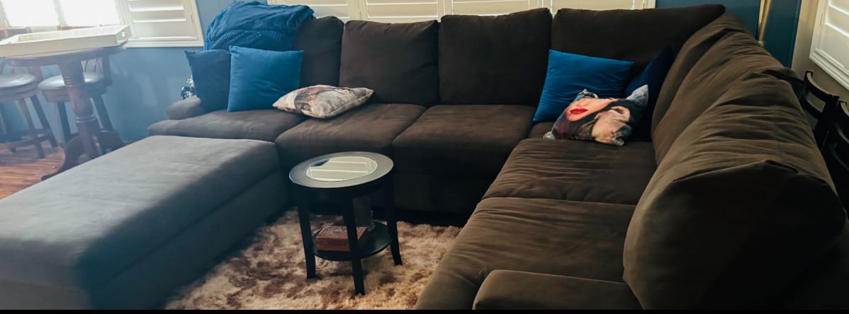 L Shape couch with extra piece