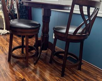 Bar table and Stools 