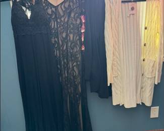 Woman’s Clothes- Dresses , Sweaters, Tops - Size Medium-Large - Much more not in Pictures 