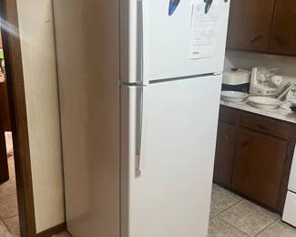 Refrigerator freezer