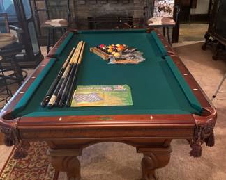 BRAND NEW, NEVER USED 7' American Heritage pool table and accoutrements