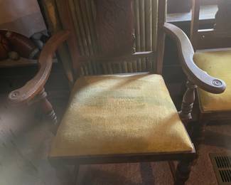 "Head of Table" chair and 5 others, go with draw leaf table