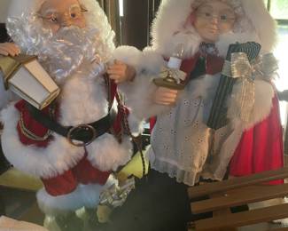 animated Mr and Mrs Claus