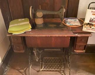 antique treadle Singer sewing machine