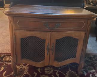 Thomasville end table