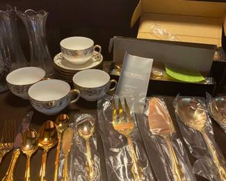 Retroneu stainless flatware set, gold, large set, NEW