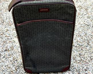 Hartman luggage with wheels