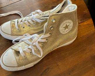 NEW Converse Chuck Taylor High Tops - never worn