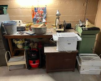 Air conditioners. Grinding and sanding tools.