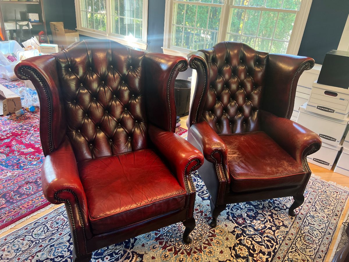 Vintage leather chairs
Set of 2 chairs - $1000