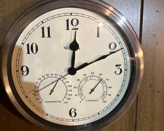 Terrific wall clock that keeps perfect time!