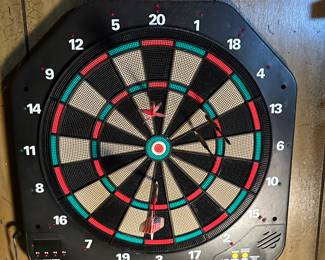 This electronic dart board will be a great way to keep the kids occupied in the basement this thanksgiving! Works and has original manual.
