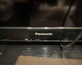 A really nice 32 inch Panasonic Flat Screen TV.  Complete with remote! Great for a basement, second bedroom for the kids! 