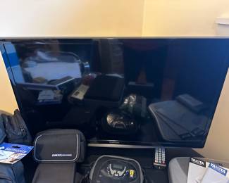 A really nice 32 inch Panasonic Flat Screen TV. Complete with remote! Great for a basement, second bedroom for the kids!