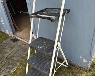 Painters Step Ladder! VERY solid and ready to use!