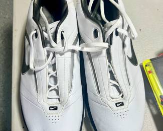 Nike golf shoes unused