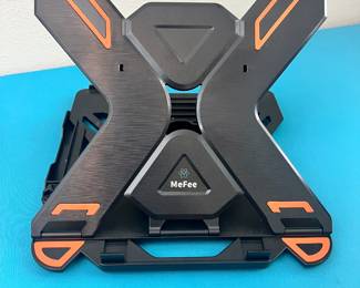 Tablet stand that swivels 