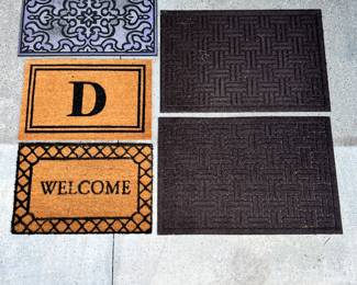 Large variety of floor mats 