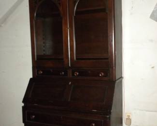 incredible early 1800's drop front desk/cabinet. Perfect condition, including felt.