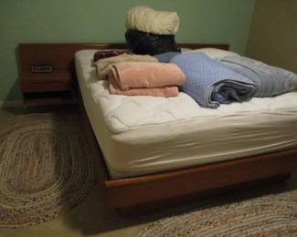 Queen Platform Bed