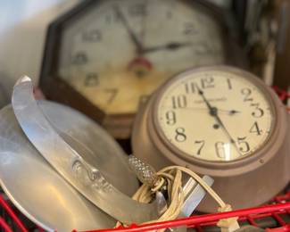 Clocks & Clock Parts