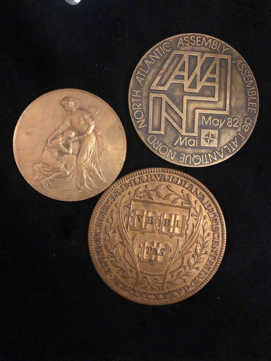 Commemorative bronze medals; Harvard