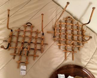 Bamboo hat rack