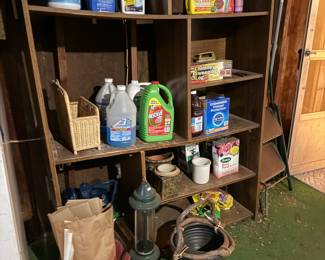 Misc cleaning supplies