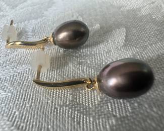 14K Gold Drop Earrings