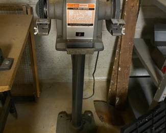 CRAFTSMAN BENCH GRINDER