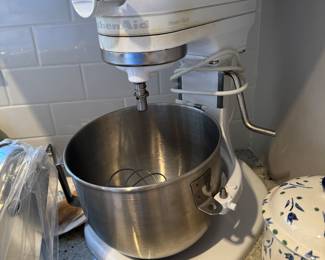 KitchenAid Heavy Duty Mixer with Accessories