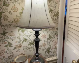 Table lamp
