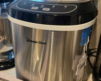 Magic Chef Countertop Ice Maker
