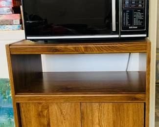 Media Cabinet / Microwave