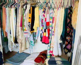 Tablecloths / Quilts