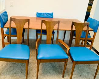 Mid Century Table / MCM Chairs priced separately 
