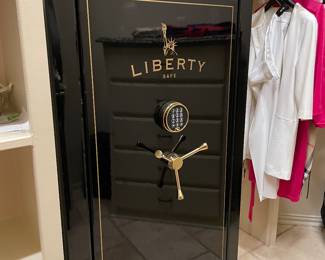 LARGE SAFE