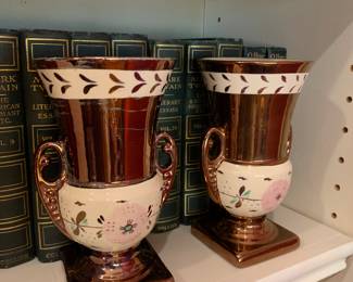 Ceramic urns