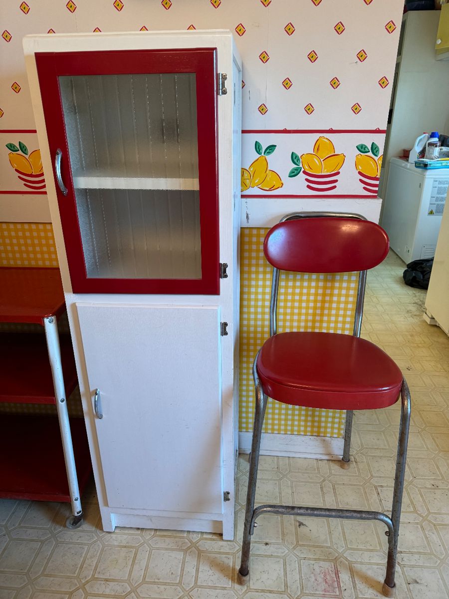 Vintage DREAM all decades of the 20th Century!... starts on 11/8/2024