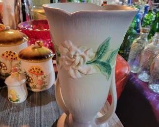Roseville Gardenia Vase.