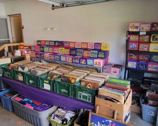 Vintage record albums. Mostly country western.