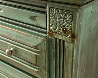 Vaughn Lingerie Chest 